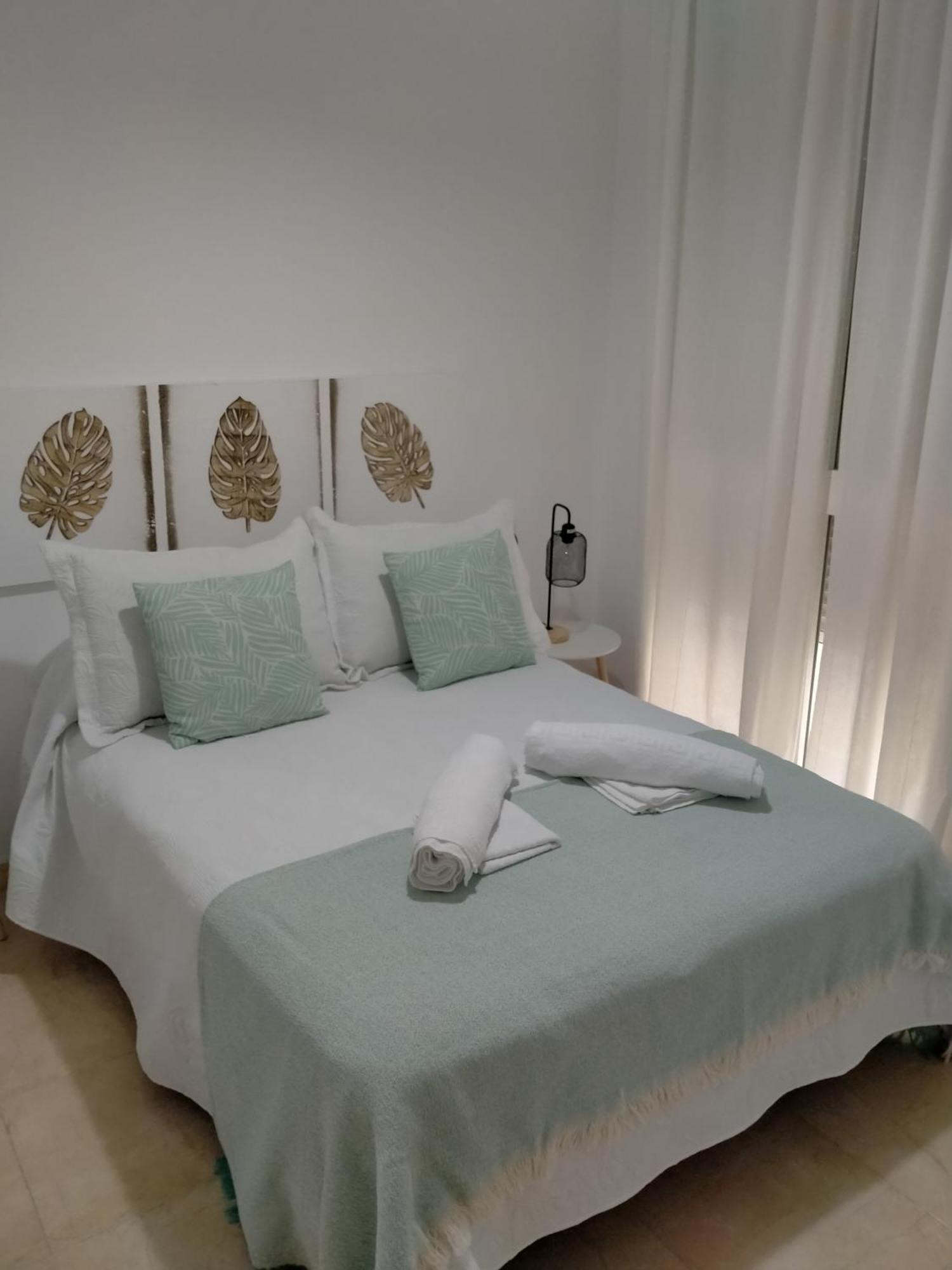 Apartamento Las Tres Lunas Sanlucar de Barrameda Exterior photo